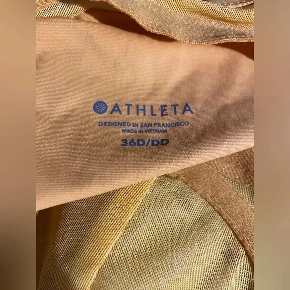 Athleta Twist Up Tankini Top Swim Strappy Size 36 D/DD Underwire Mustard yellow